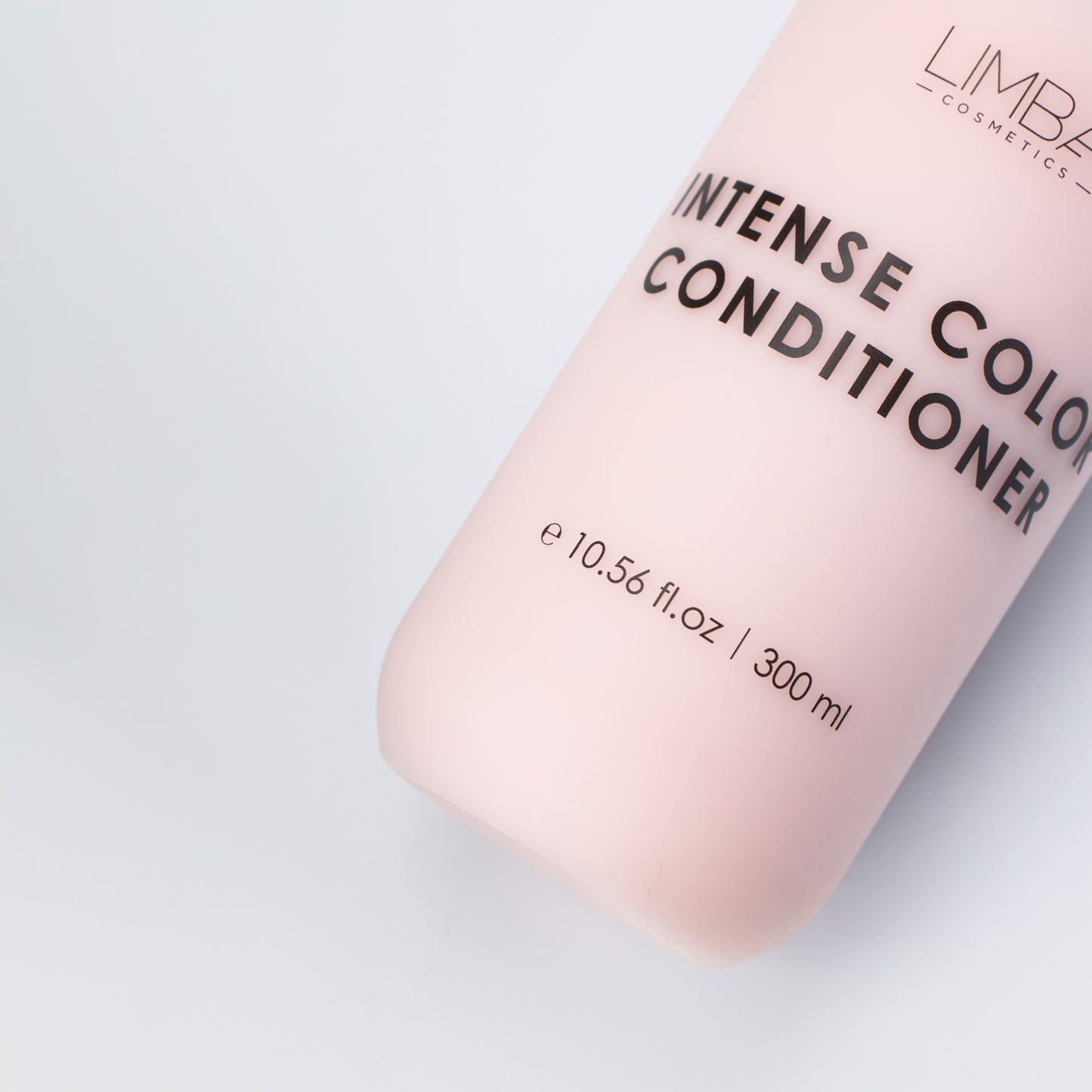 INTENSE COLOR CONDITIONER FOR COLOR-TREATED HAIR